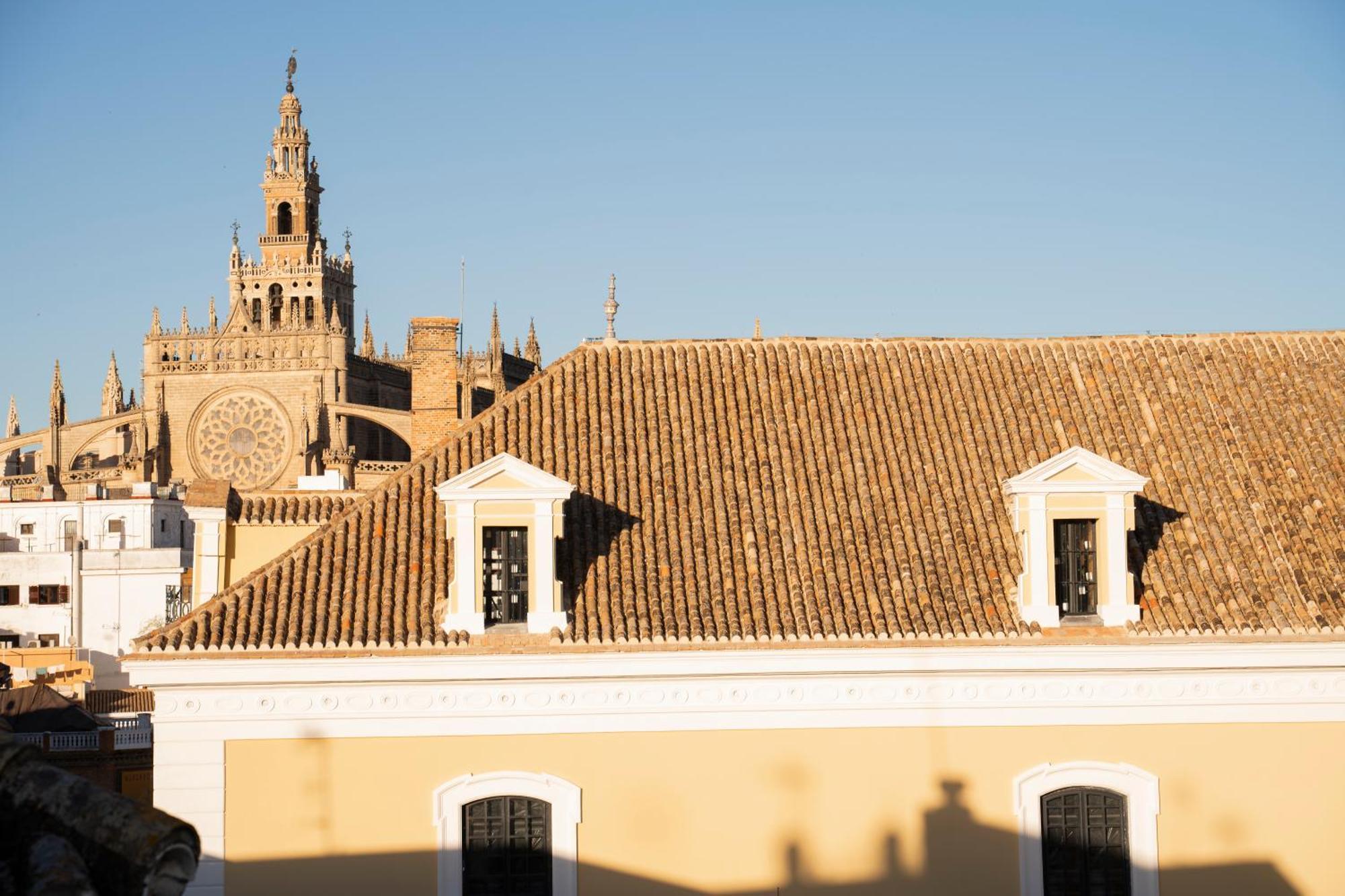 Petite California Dos De Mayo Apartment Seville